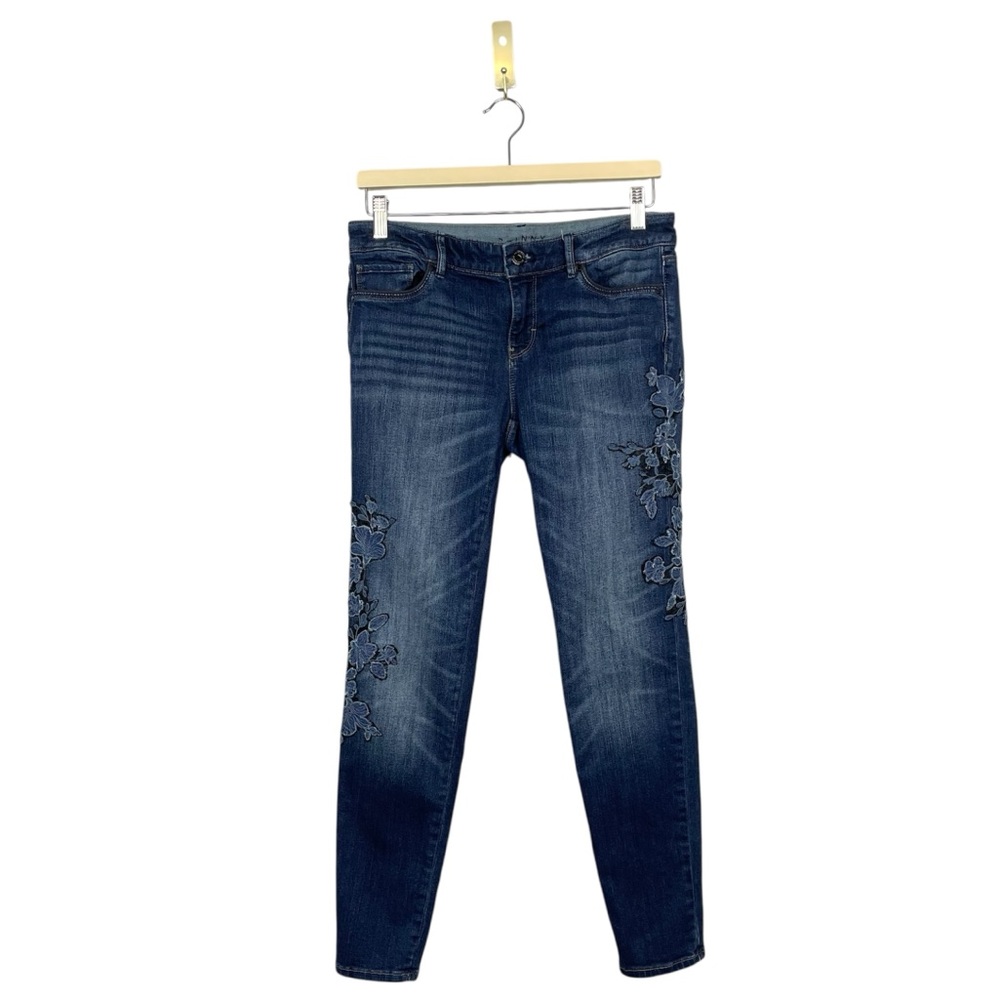 White House Black Market Floral Applique Skinny Jeans